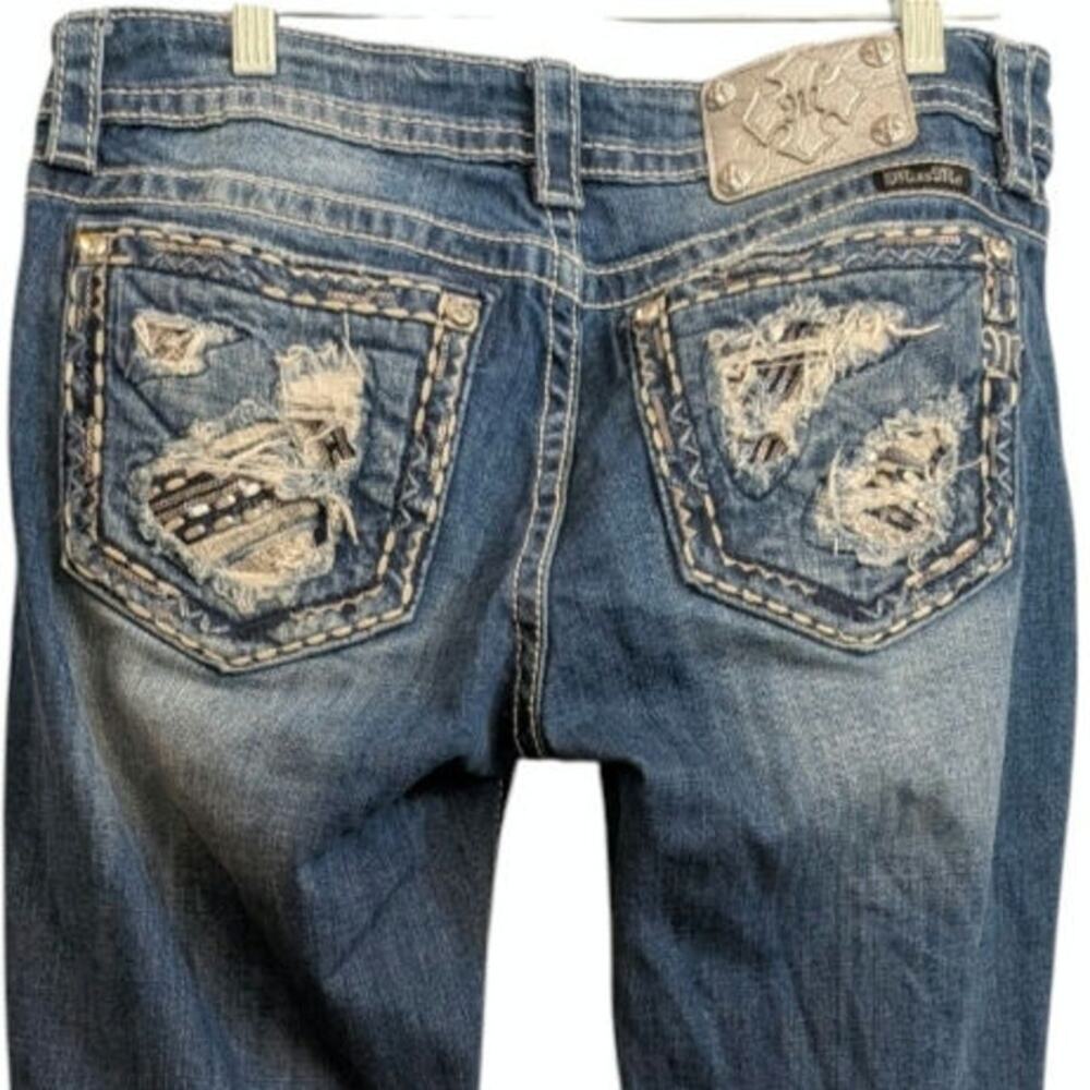 Miss Me Jeans Women’s 31 Signature Boot Cut Medium Wash Rhinestone Stud Pocket